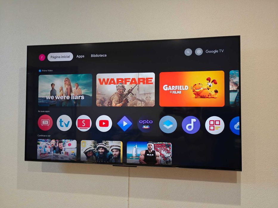 TV TCL 55C805 c/ suporte