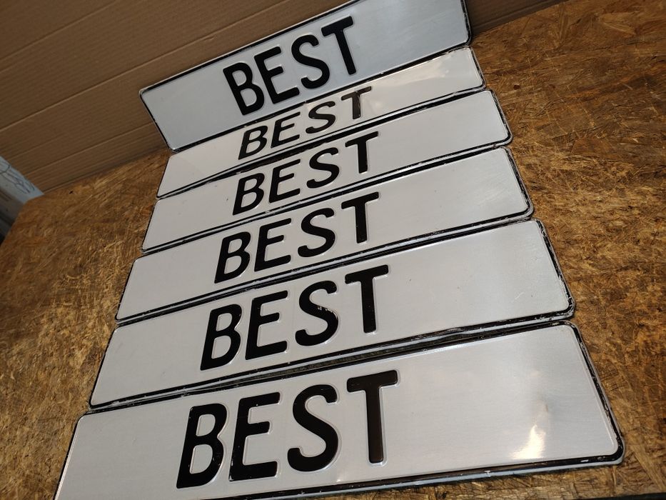 Tablica rejestracyjna BEST