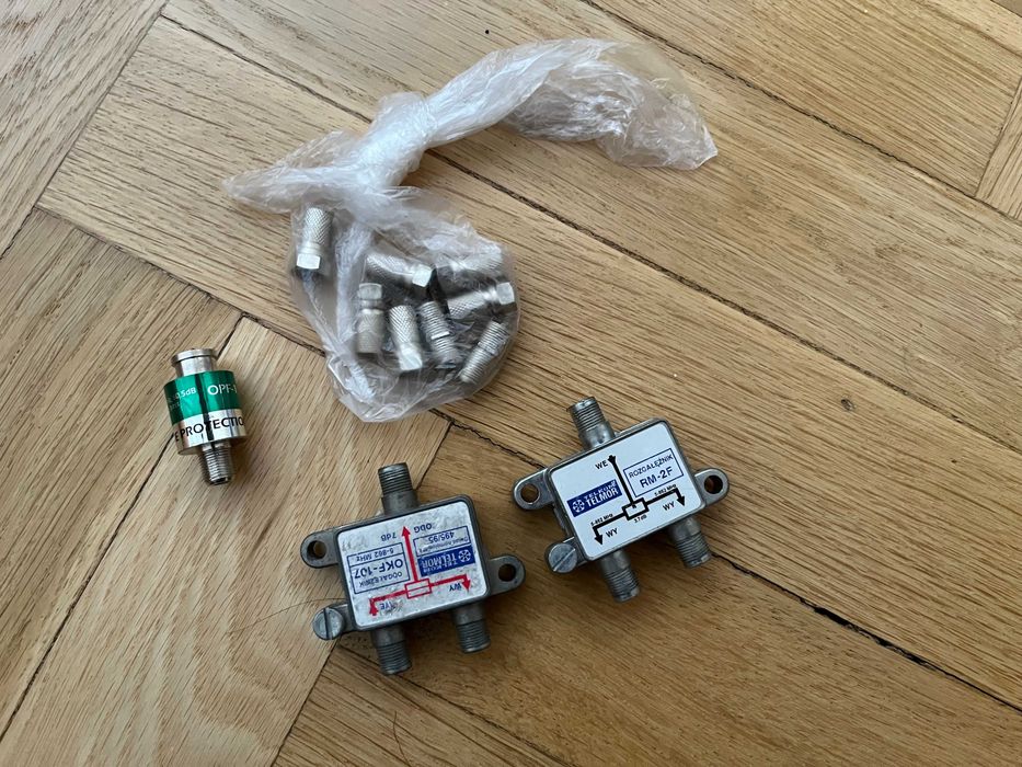 Rozgałęźnik antenowy 2 sztuki