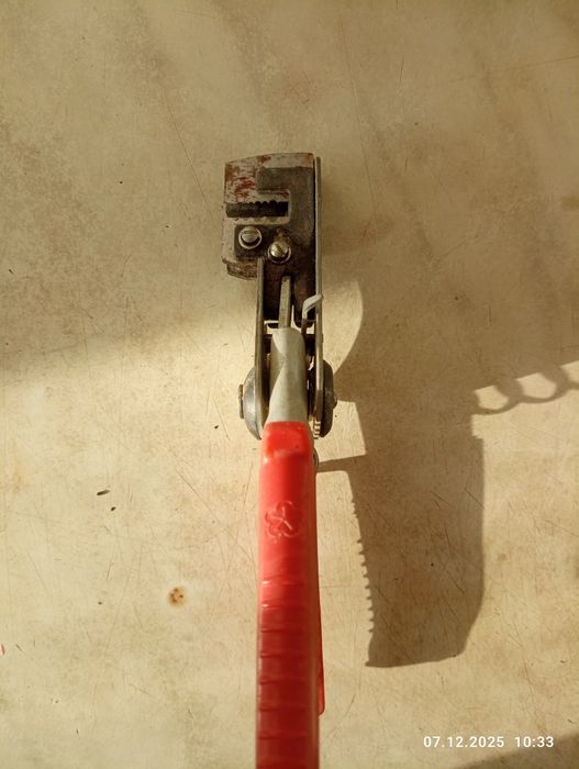 Продам стрипер .