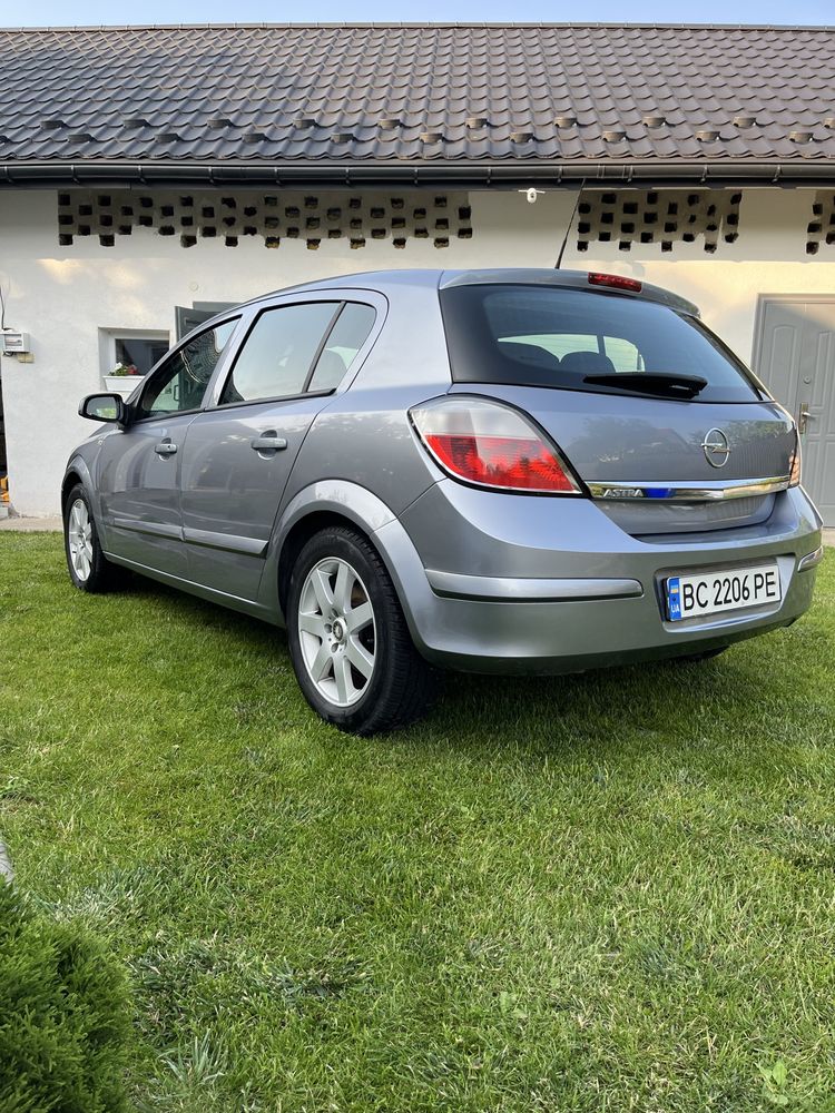 Opel Astra H 1.8 benzin Automat