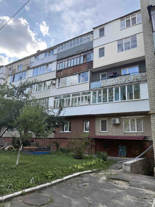 Продам 1 К Квартиру на Безручка