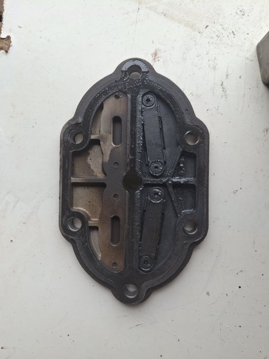 Компрессор корпус цилинтр поршень клапвна