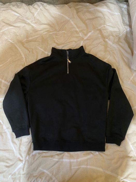 Продам чорний джемпер