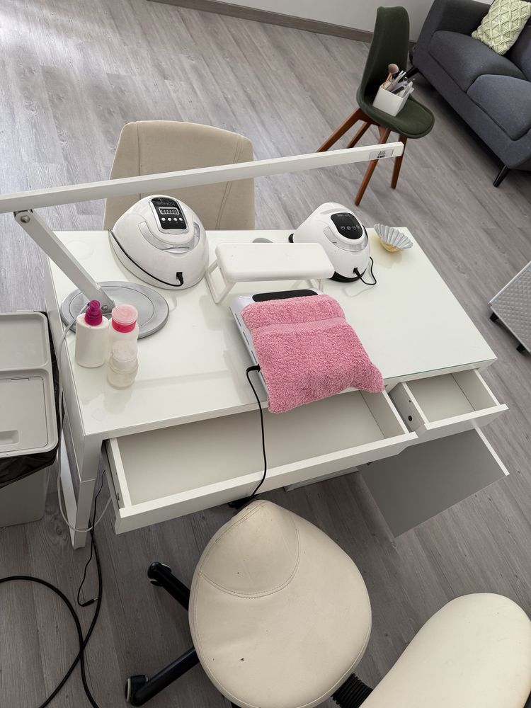 Mesa de manicure