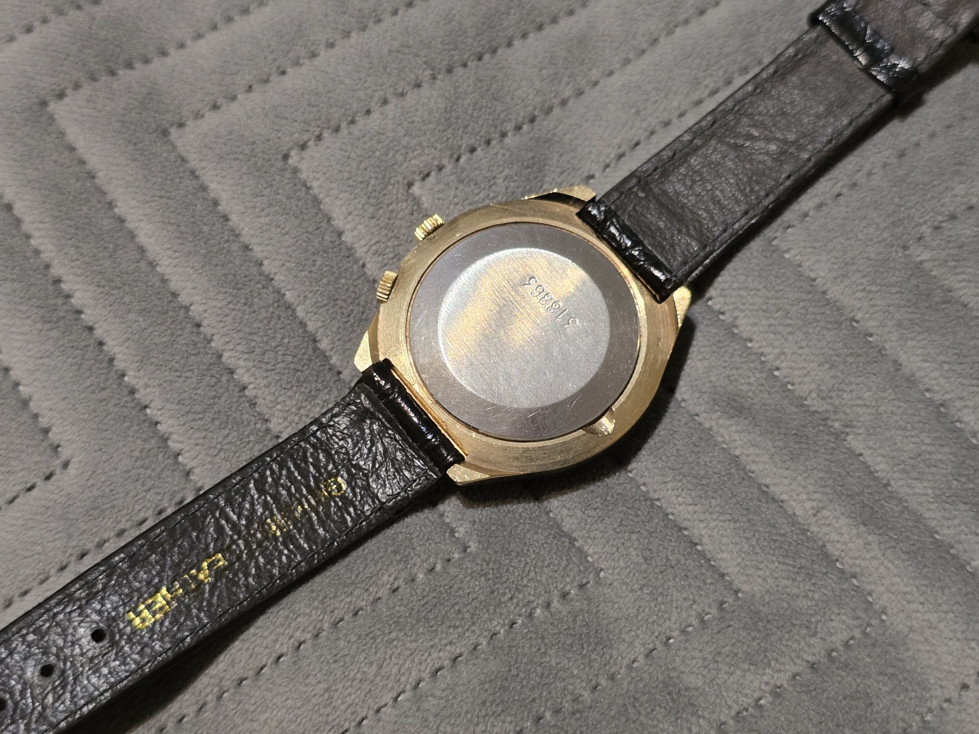 Zegarek Rakieta 24h Złocony AU World Time