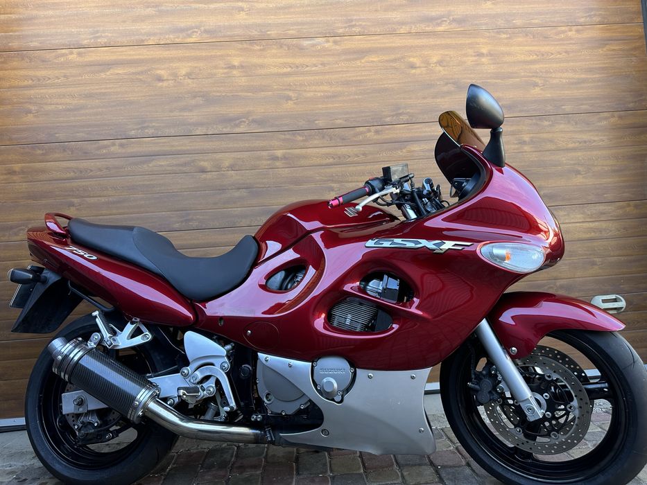 SUZUKI GSX750F katana свіжопривезений з Німеччини