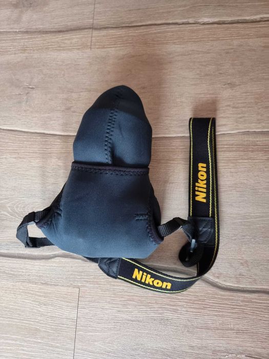 Nikon D5200 com vários acessórios