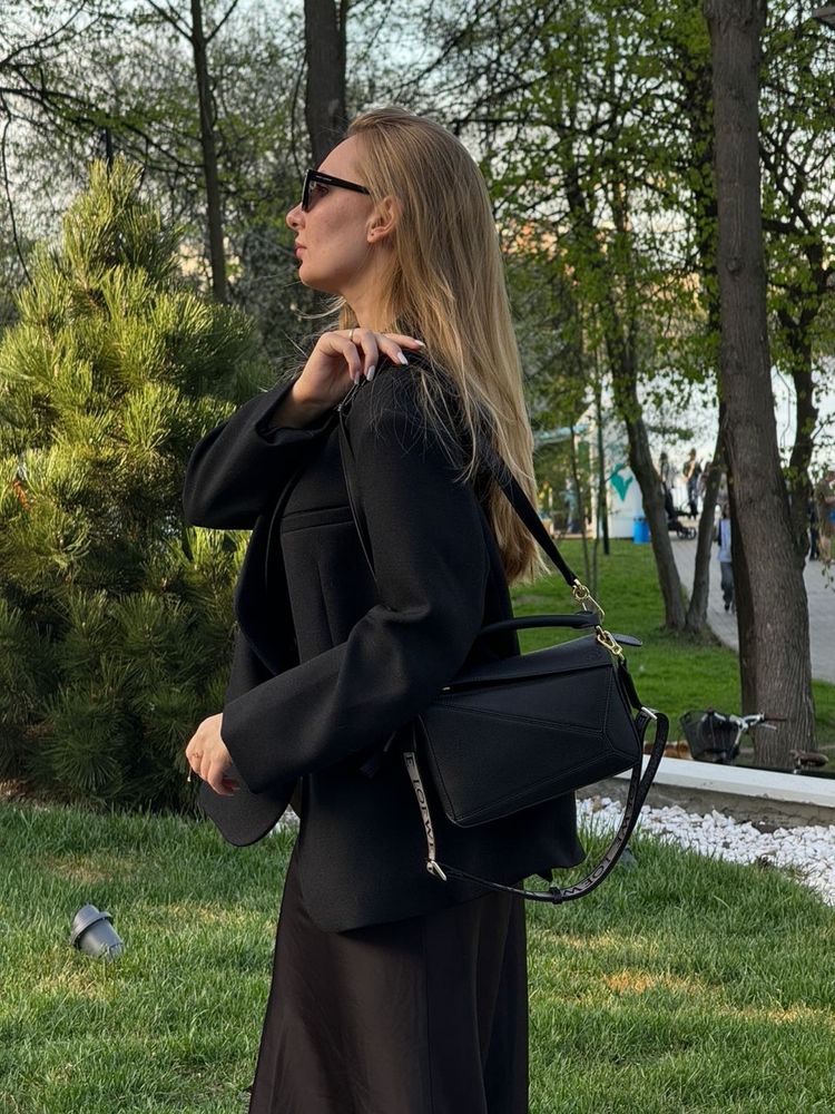 Torebka Loewe Small Puzzle Bag in Classic Calfskin Black
