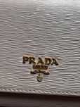 Portfel na łancuchu PRADA