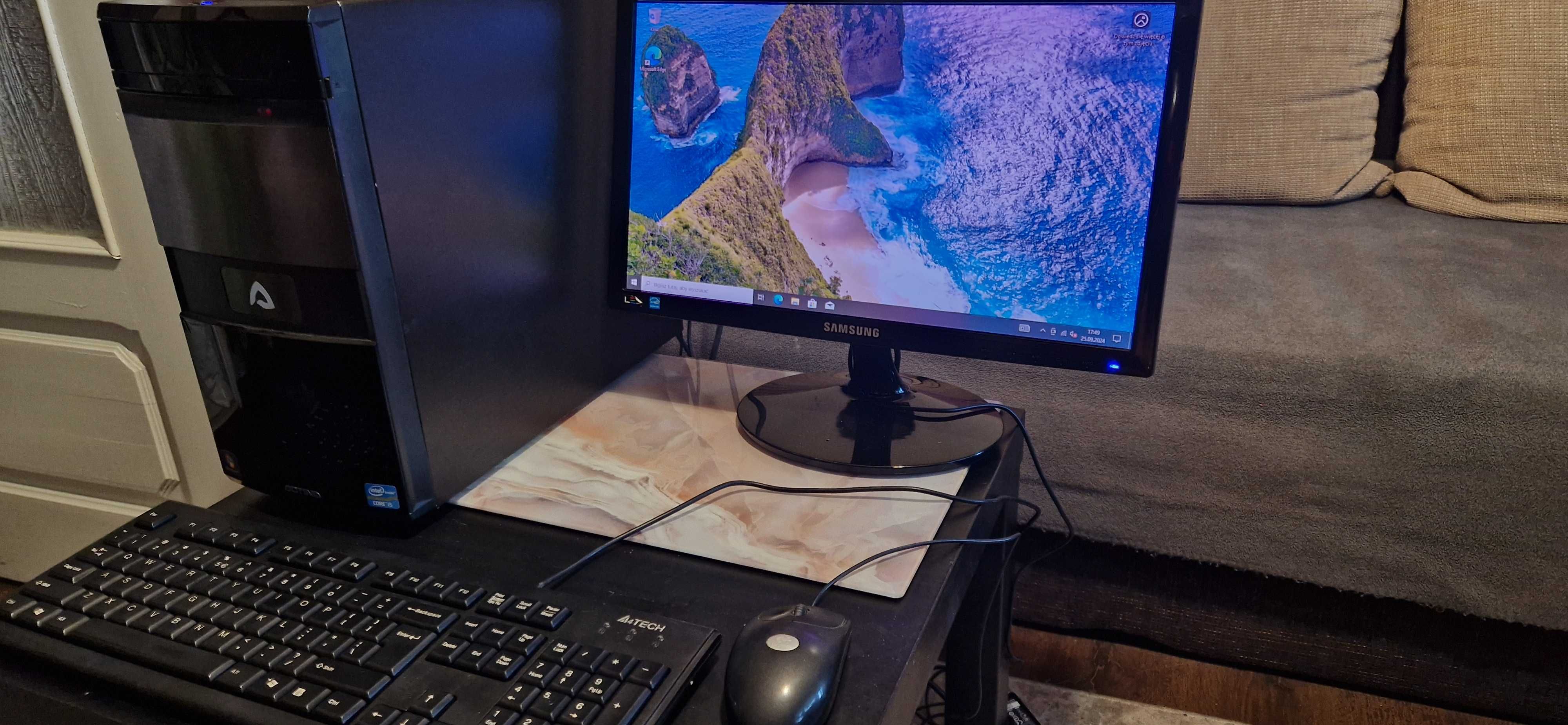 Firmowy Komputer Intel i3 z monitorem, klaw. i myszką, Windows10