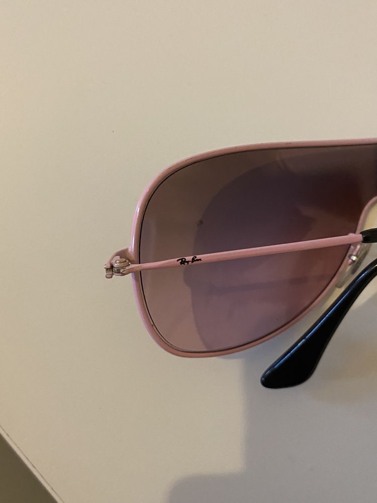 Óculos de sol da ray ban cor de rosa