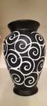 Wazon ceramiczny czarny w białe wzory wym.24x11x47