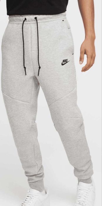Sprzedam nike tech flecce