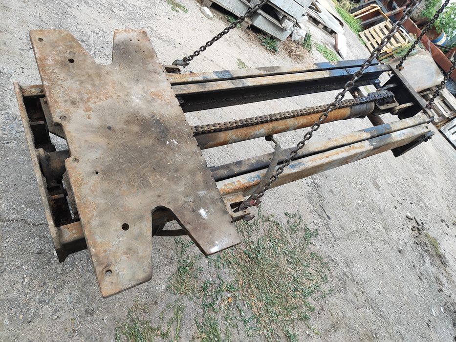 Стріла навантажувача погрузчика