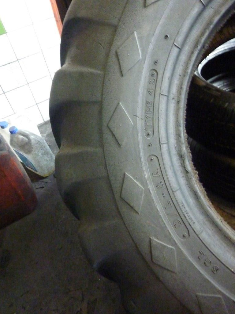 2x Opona używana 17.5-25 17.5R25 GOODYEAR 800zł(szt.) W2932