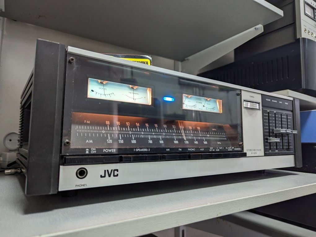 Hi-Fi Стерео ресивер JVC JR-S200. Вес 10 кг. JAPAN
