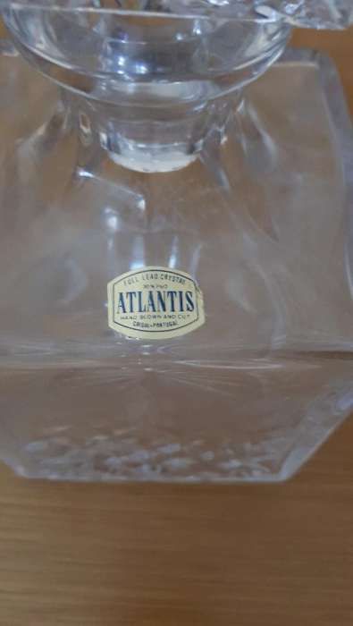 Garrafa de whisky em cristal da Atlantis