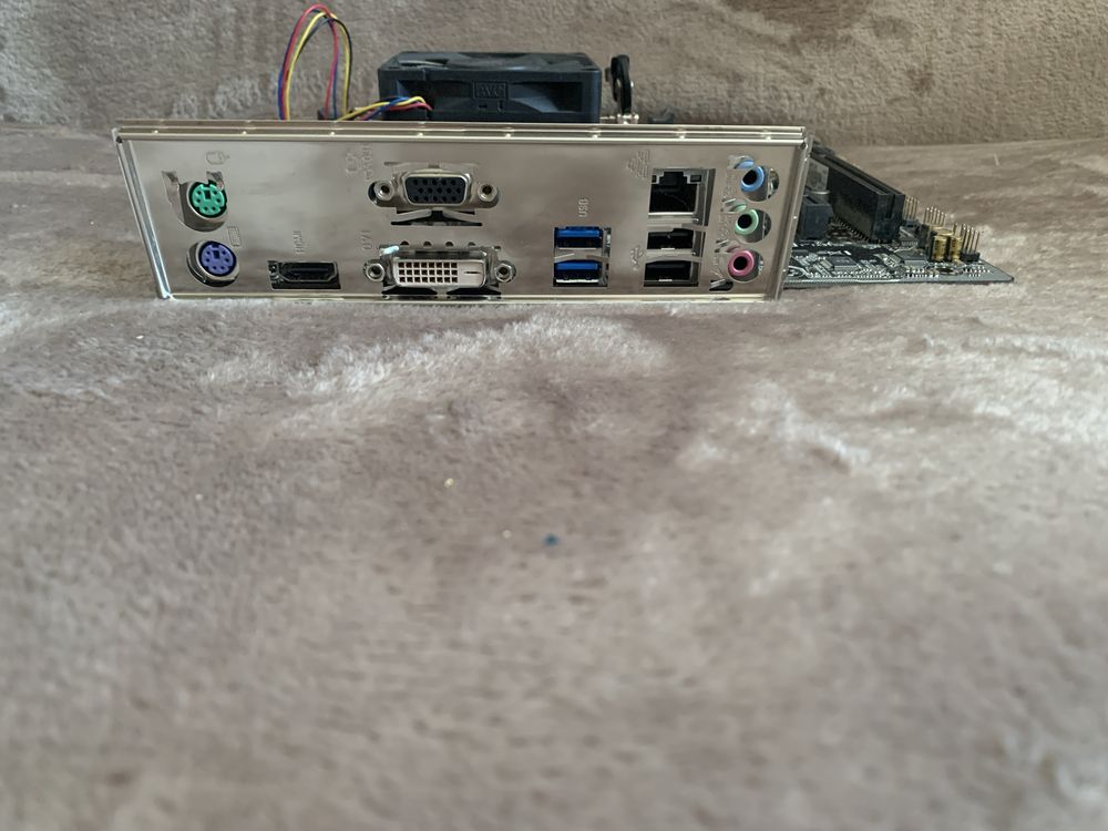 Plyta glowna asus a68hm-plus z procesorem