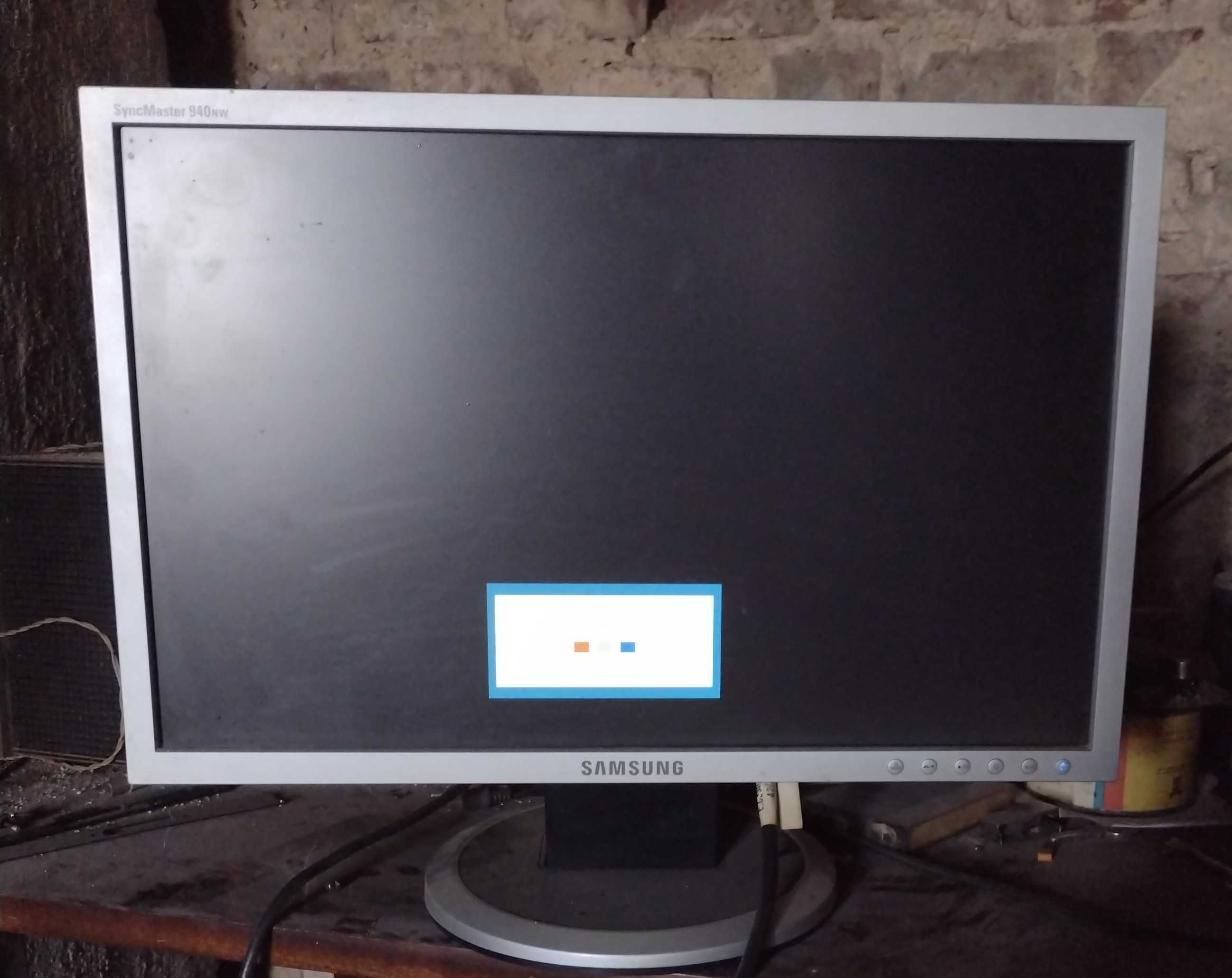 Sprzedam monitor LCD do komputera