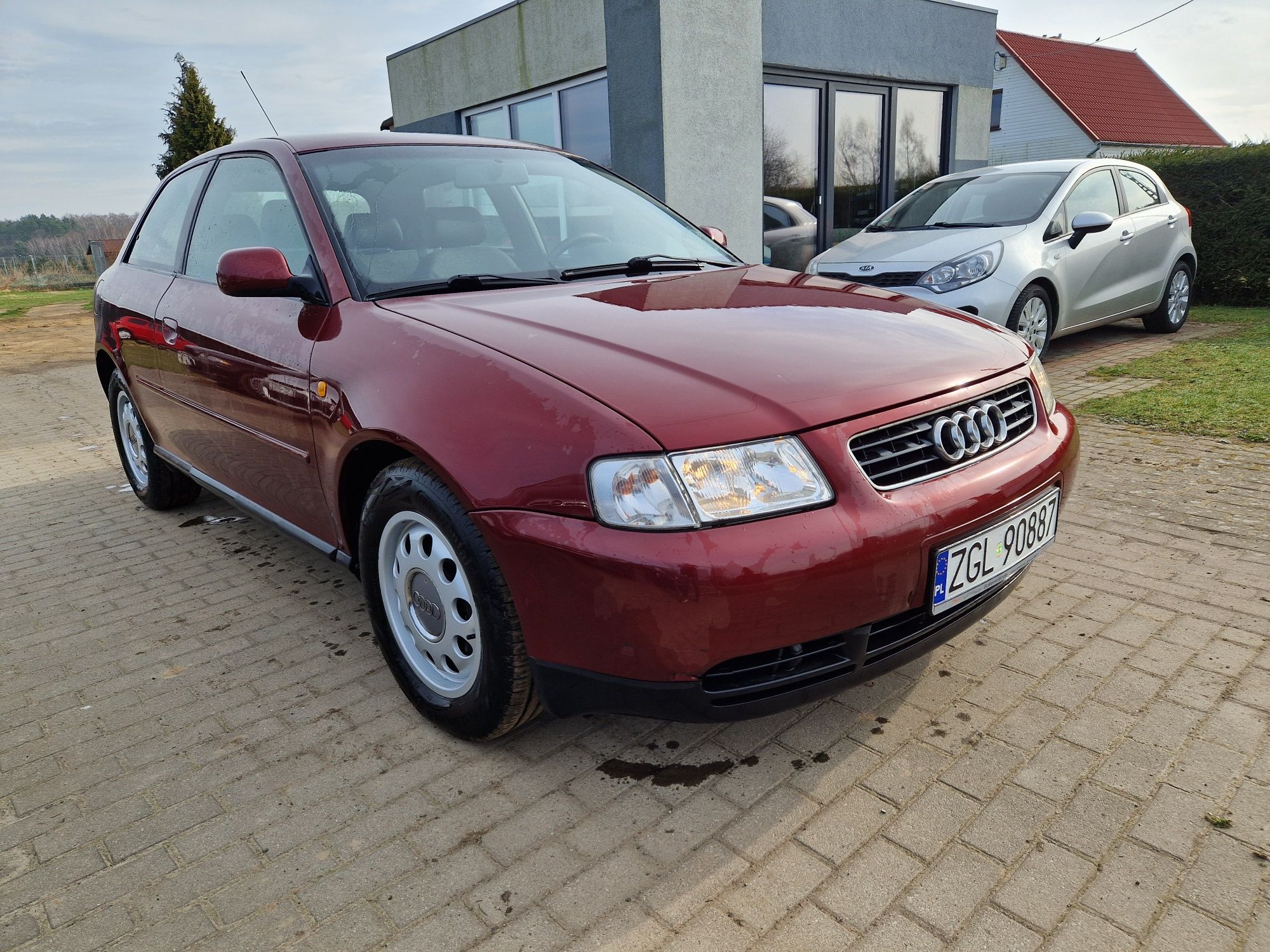 Audi A3 1.6 benzyna  96 tys km