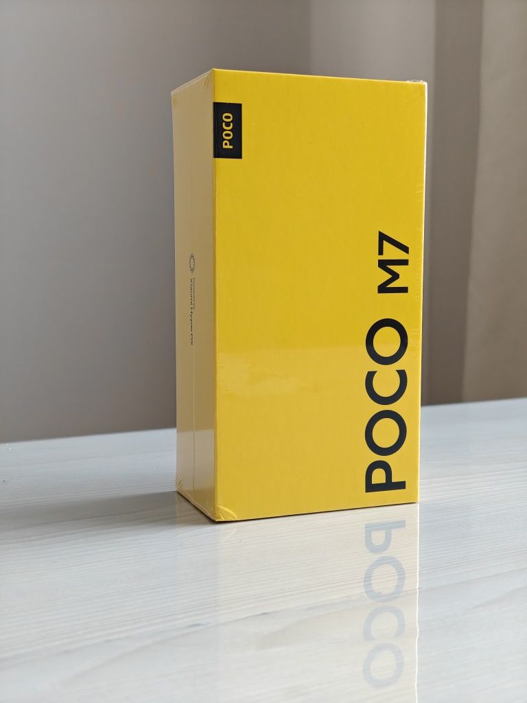 POCO M7 , 8/256Gb, 6.9" 7000 mAh, блок живлення 33W