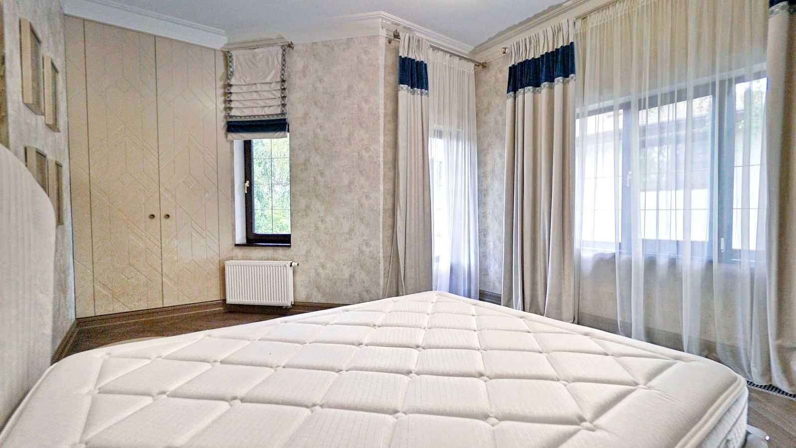 Чудовий будинок в с. Гореничі. Приватна територія!