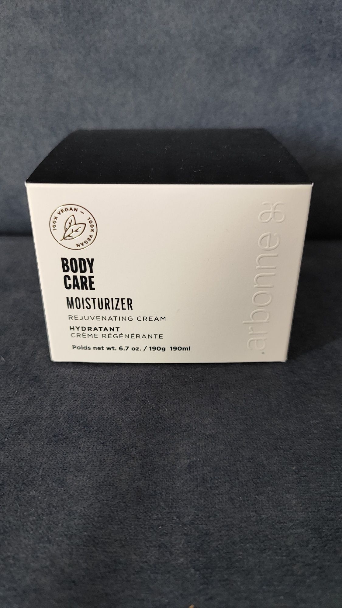 Arbonne. Bodycare. Krem nawilżający.