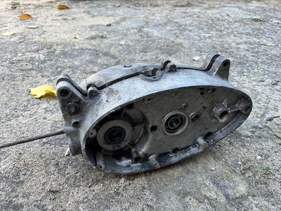 Jawka Jawa 50 mustang kaczka Romet Ogar silnik ki kartery skrzynia 223