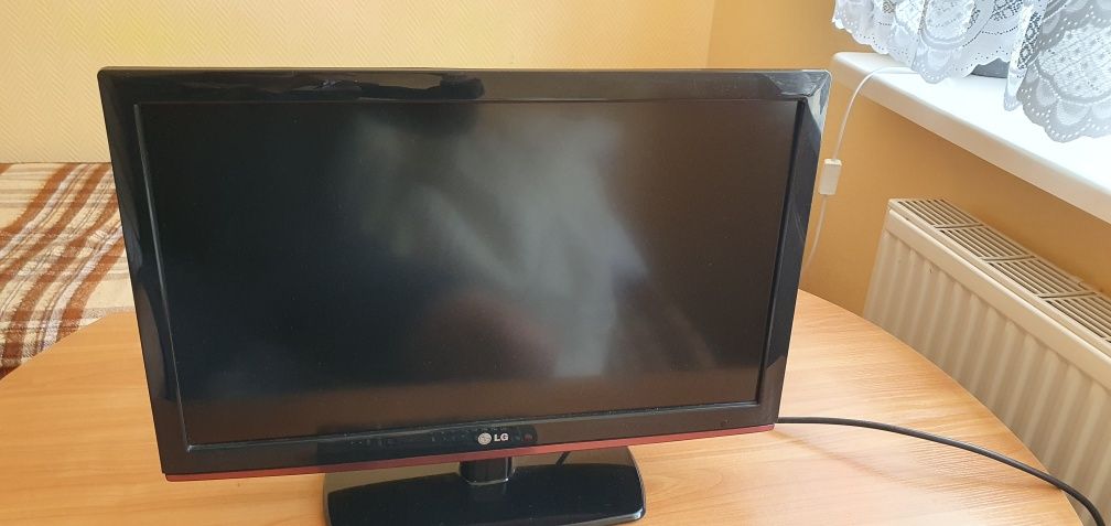 TV Led LG 22" Stan bdb