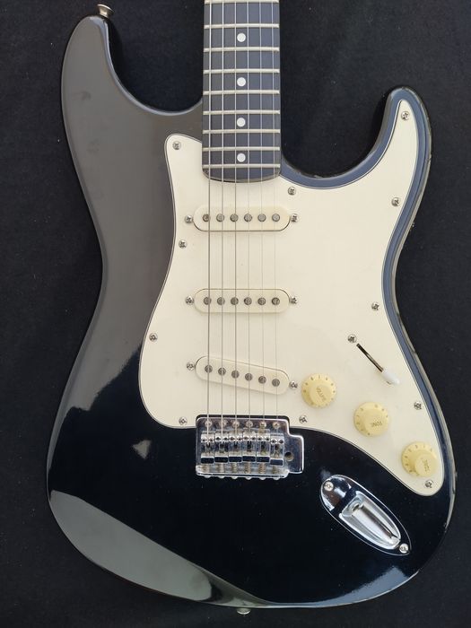 Guitarra Stratocaster Made in Korea