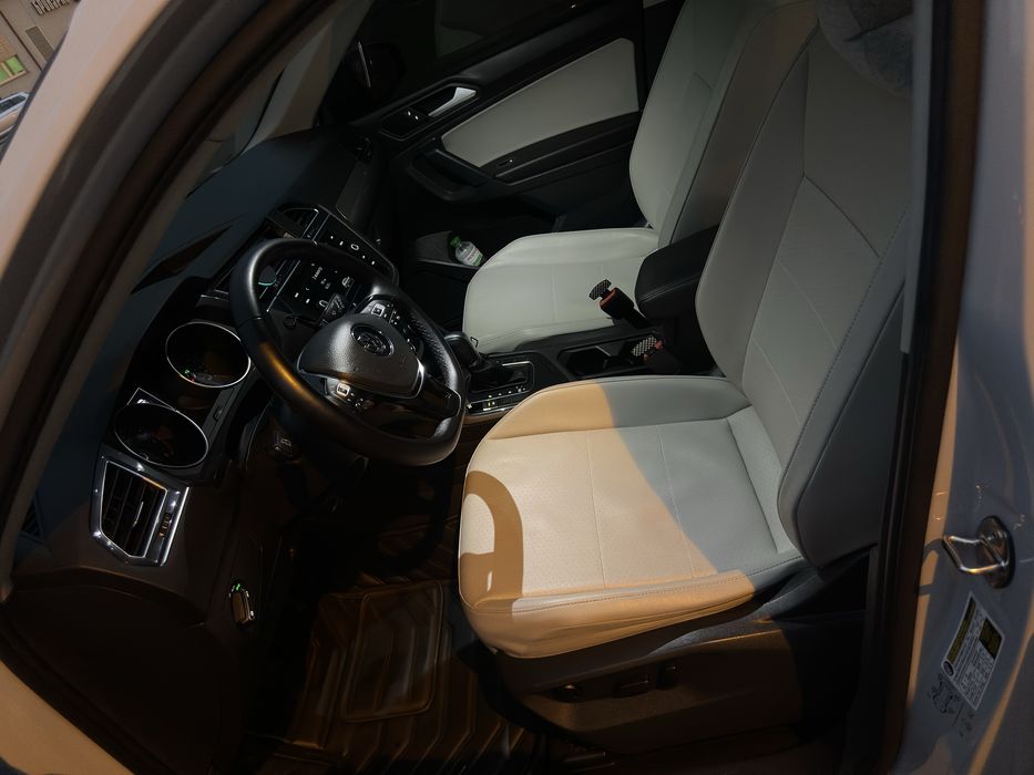 Продам власний автомобіль , Volswagen Tiguan