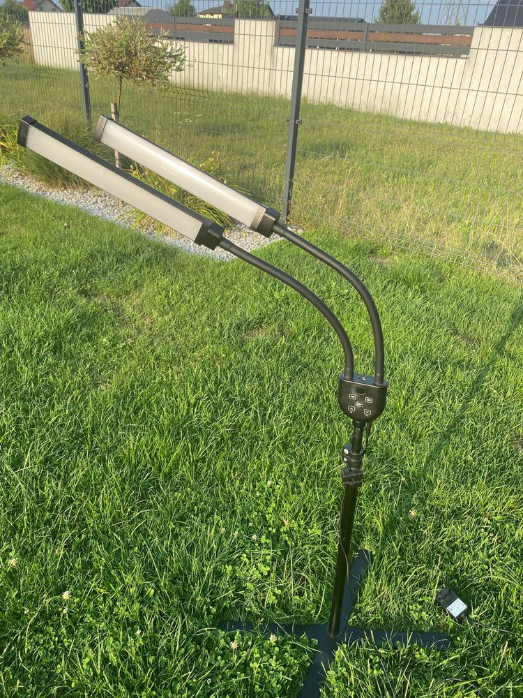 Lampa LED do rzęs i makijażu