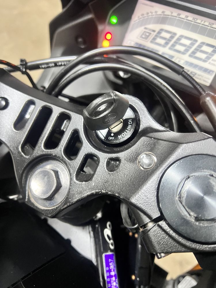 Японський мотоцикл yamaha YZF R-250 ABS 11 тис. KM!!! З Японії