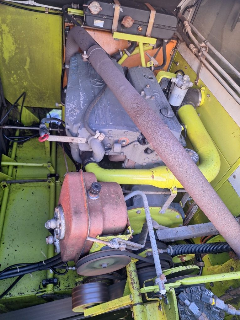 Kombajn Claas Dominator MEGA 208
