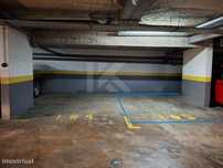 Lugar de estacionamento - Santo António