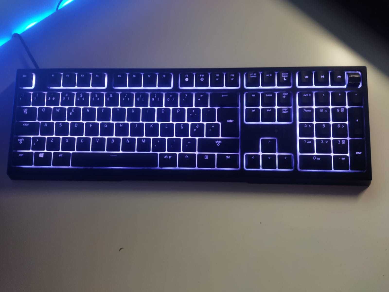 Teclado Razer Ornata v2