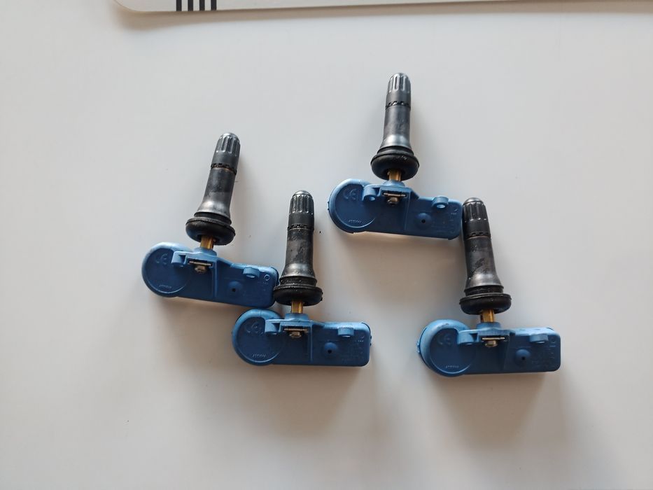 Czujnik ciśnienia TPMS Opel Adam Corsa 135.81562 GM NOWY ZAWÓR