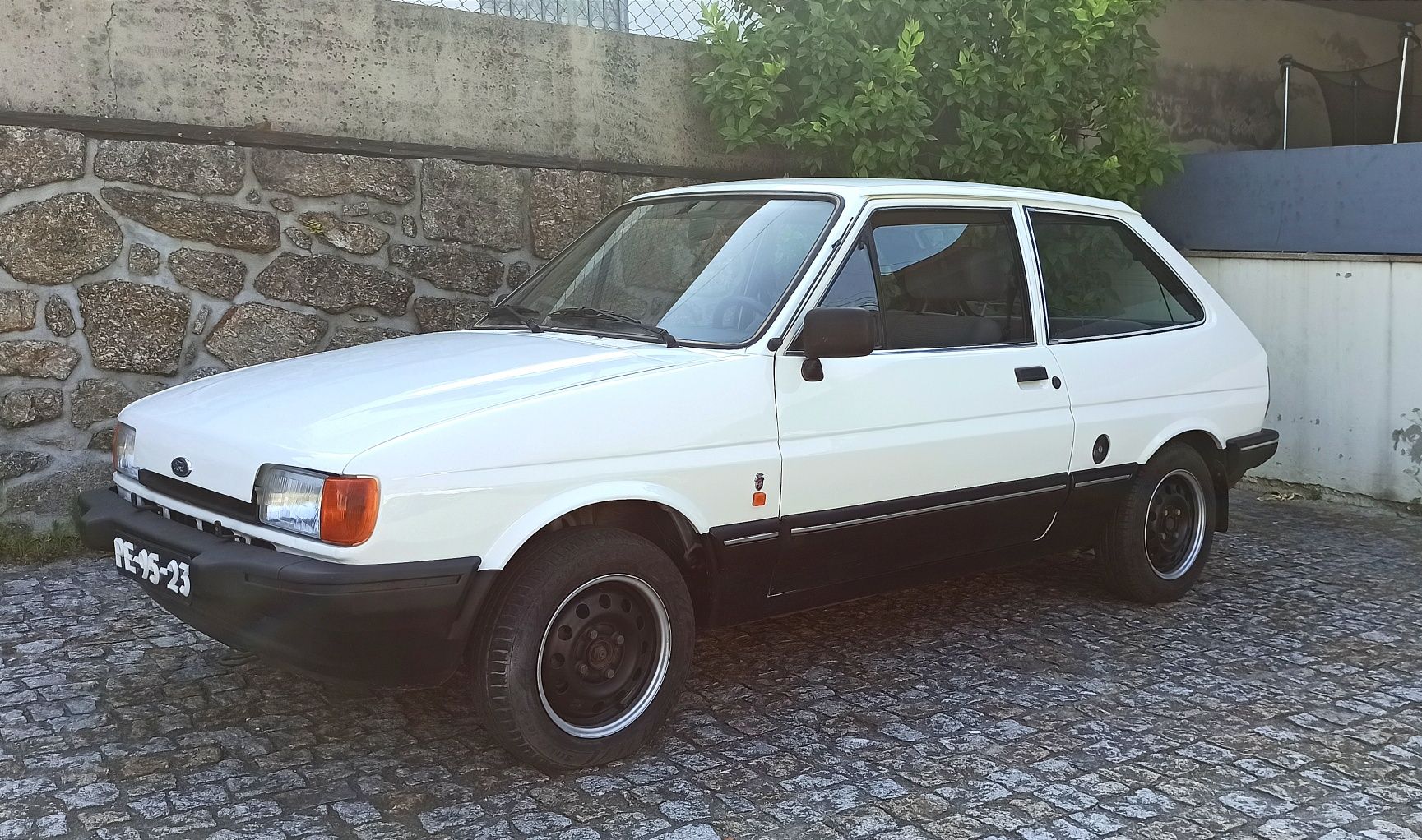 Ford Fiesta mk2 1.1 Ghia