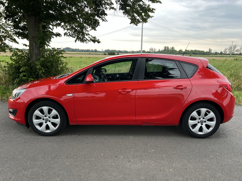 Opel Astra J 2014r
