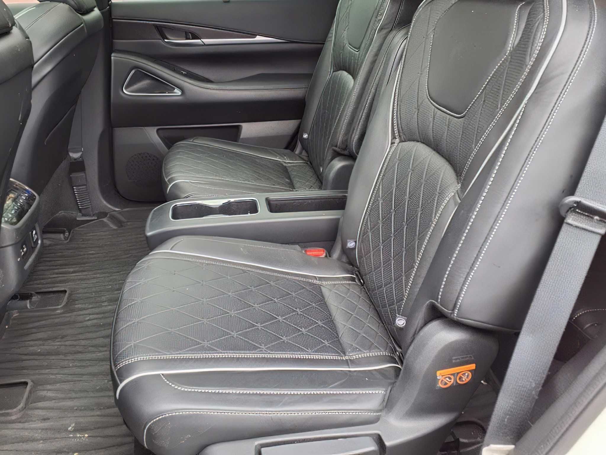 Infiniti QX60  2021