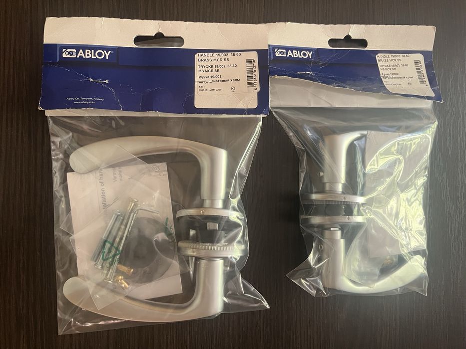 Нові. Італія. Ручка дверна ABLOY 19/002. Хром/полір. 38-60мм. Компл.