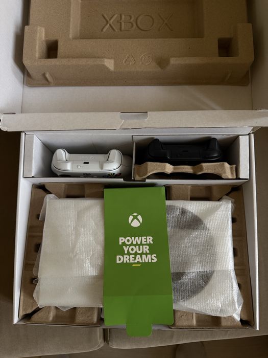Приставка Xbox Series S