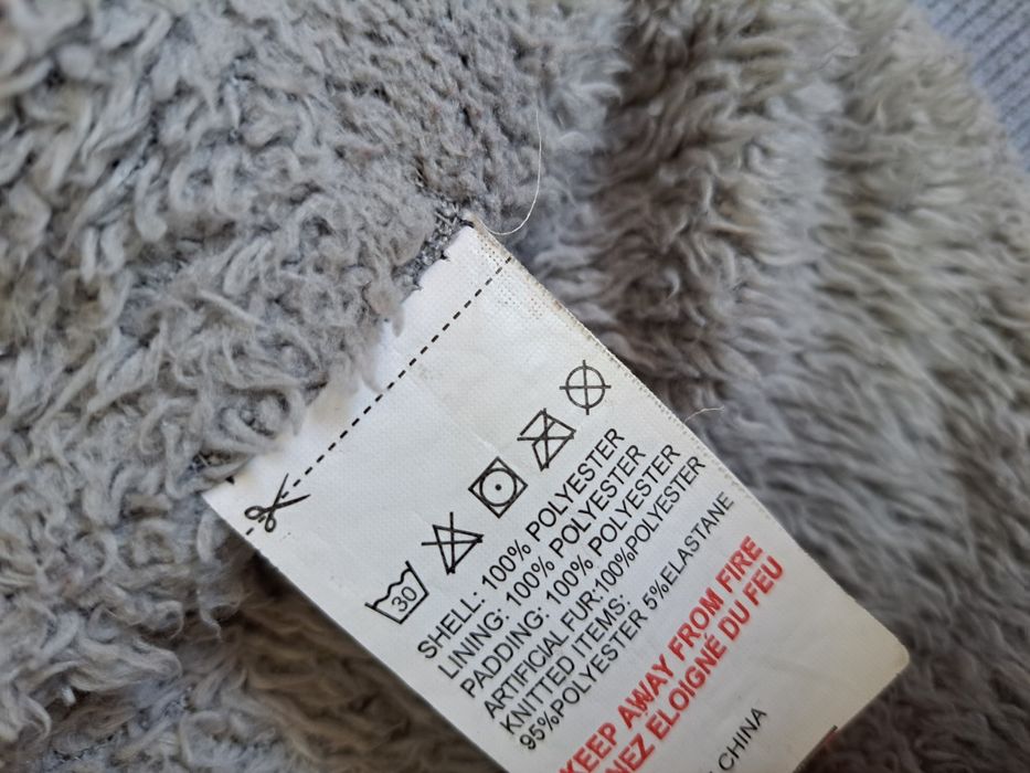 Blusão cinza de inverno