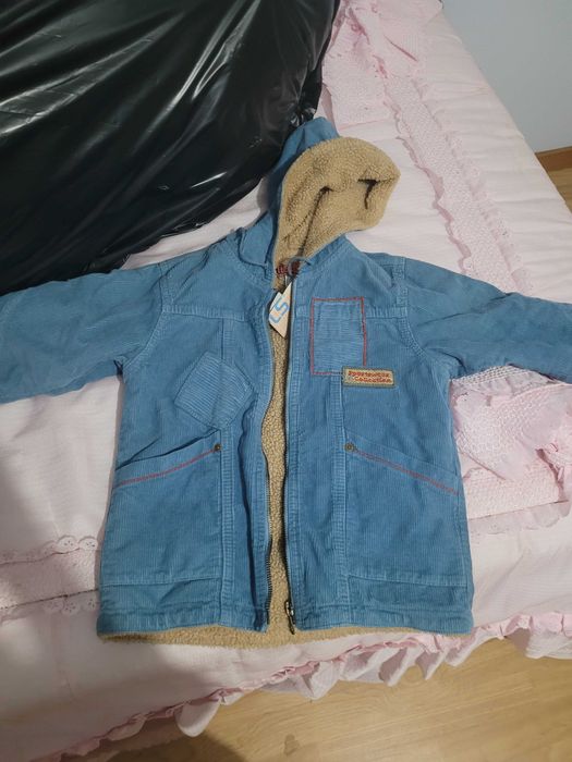 Lote de 500 peças de Roupa de criança