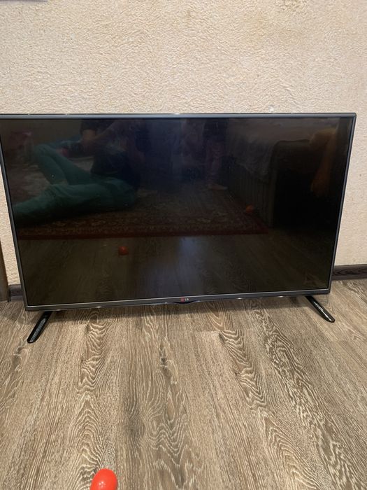 Телевизор LG 42 дюйма
