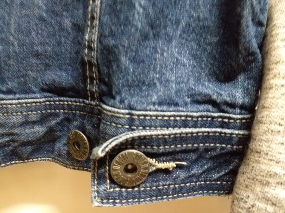 NOVO Casaco blusao ganga M,capuz sweat SEM USO,veja zonas DIAS UTEIS