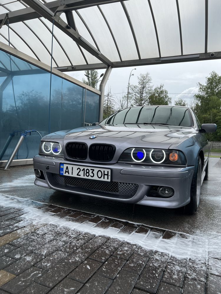 BMW 523I 1998 строкер