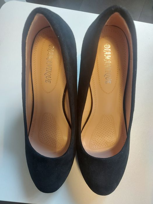 Nowe buty na koturnie r.39