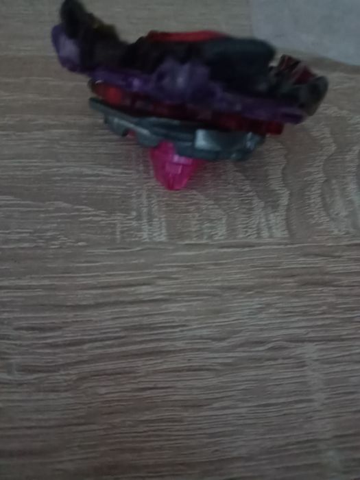 Бейблейд z axiles a4 black